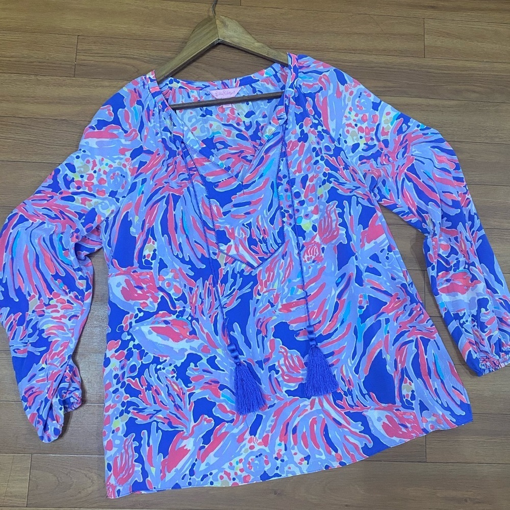 Lilly Pulitzer Pink and Blue Graphic Blouse | Size large